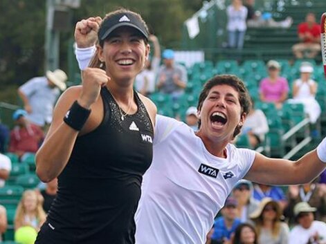 Carla Suárez y Garbiñe Muguruza logran la victoria en el torneo de Stanford y se mantienen con claras opciones de clasificarse para la WTA Finals de dobles
