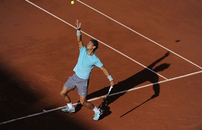 Rafa Nadal se ha clasificado para las semifinales de Roland Garrós 2014 al derrotar en cuatro sets a su compatriota David Ferrer